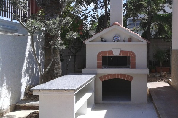 Forno a legna prefabbricato